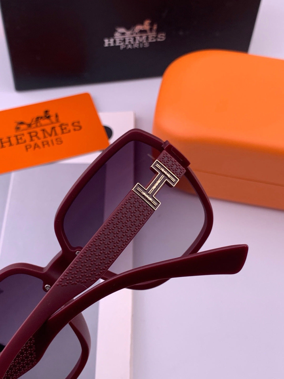 Hermès H8303 Square Black Lens Sunglasses for Men & Women - 372646 - detail image 4