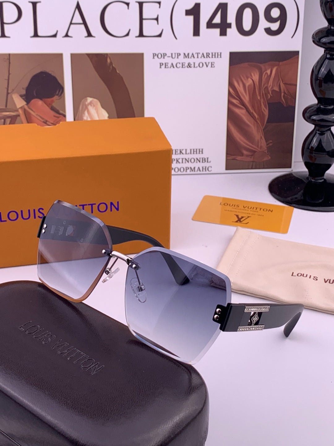 Louis Vuitton L9261 Square Black Lens Sunglasses for Men & Women - 371298 - detail image 2