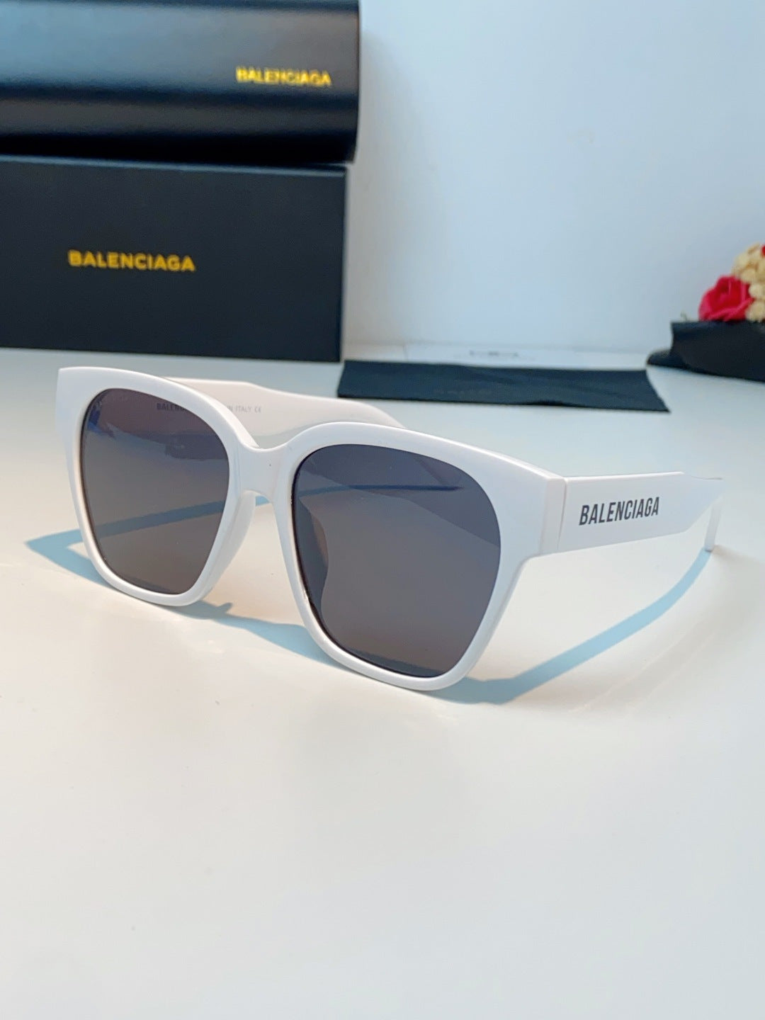 Balenciaga Cat-Eye Gray Lens Sunglasses for Men & Women
