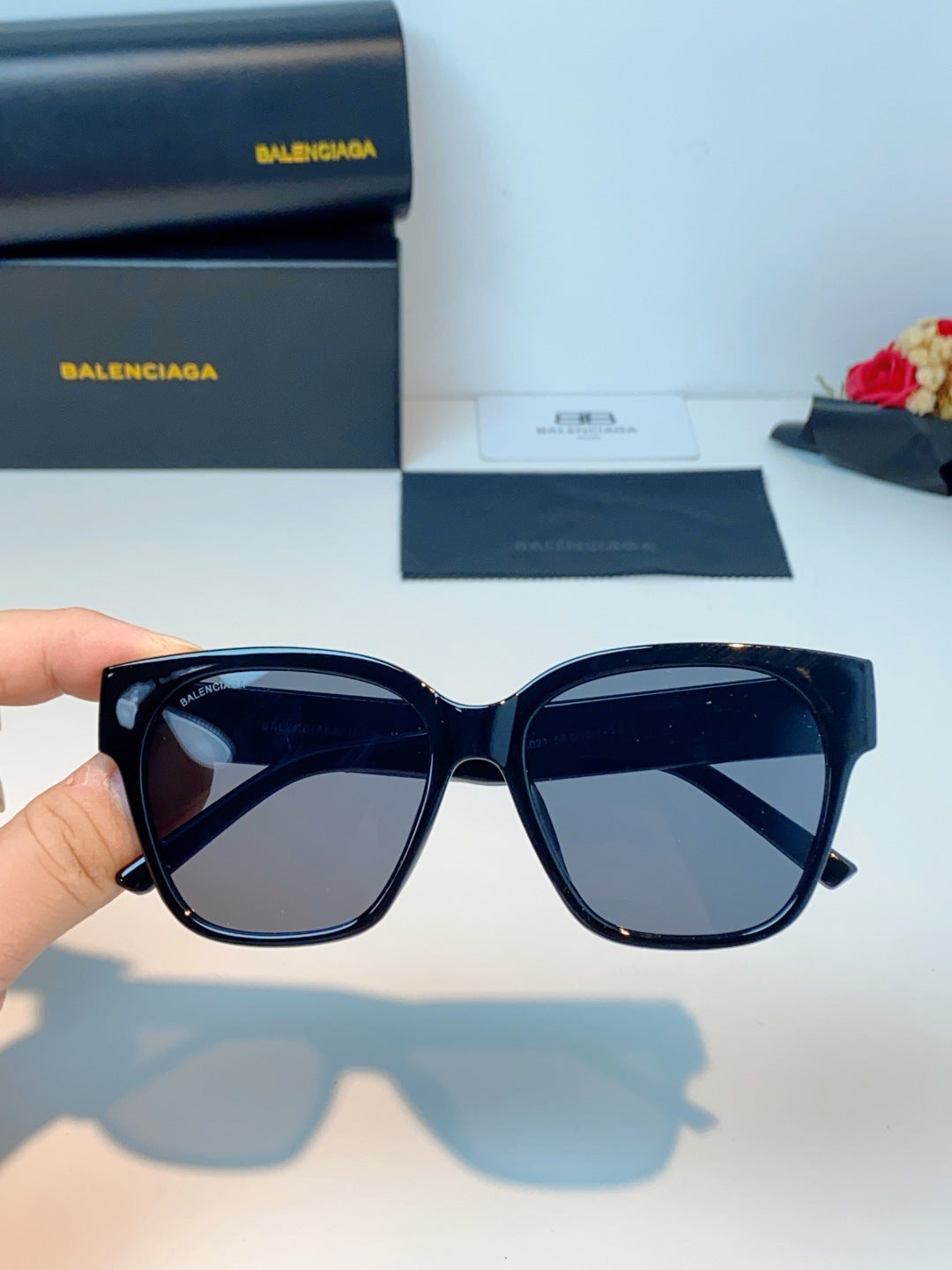 Balenciaga Cat-Eye Blue Lens Sunglasses for Men & Women - detail image 4