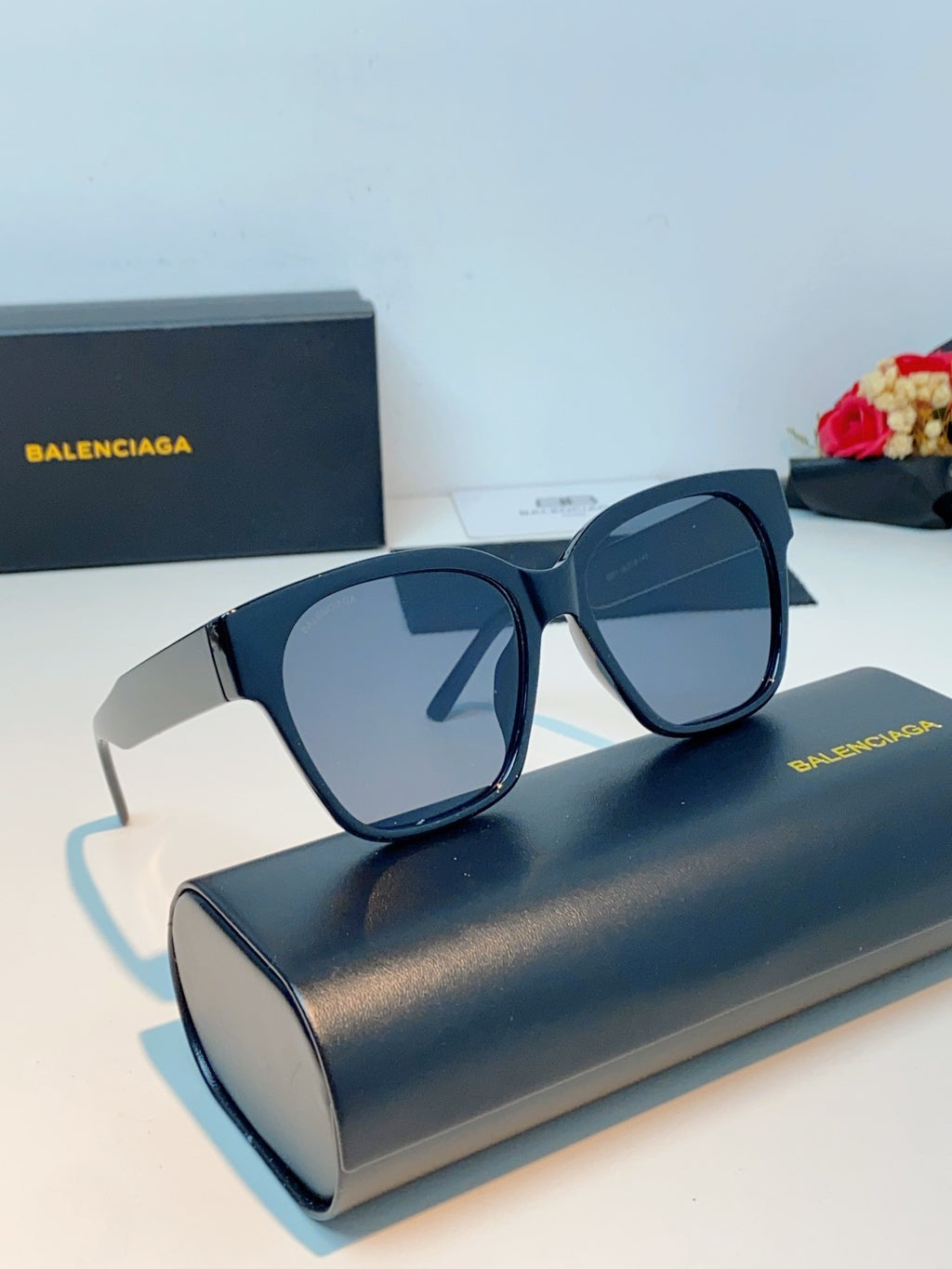 Balenciaga Cat-Eye Blue Lens Sunglasses for Men & Women - detail image 11