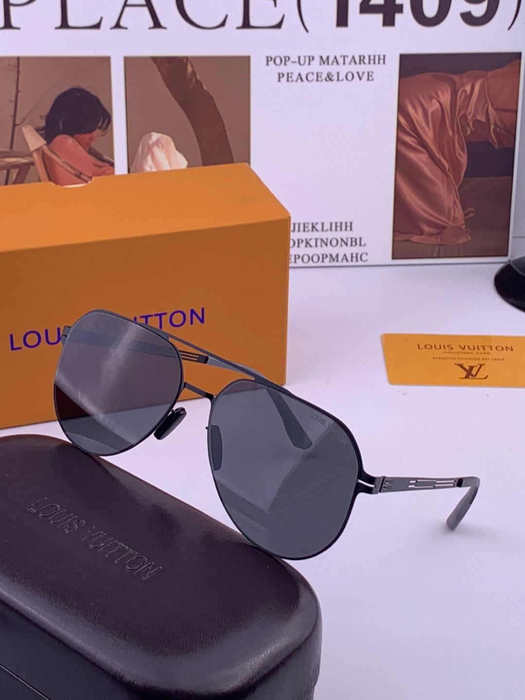 Louis Vuitton L39 Fashion Gold Lens Sunglasses for Men & Women - 381939 - detail image 2