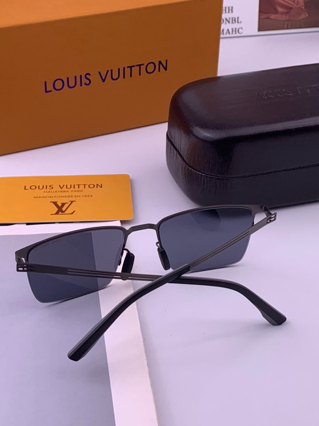 Louis Vuitton L510 Fashion Gold Lens Sunglasses for Men & Women - 381944 - detail image 6