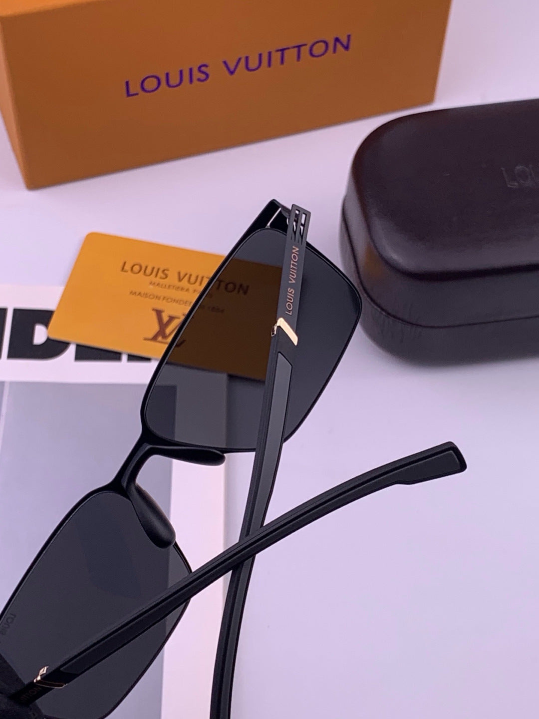 Louis Vuitton L316 Fashion Gold Lens Sunglasses for Men & Women - 381945 - detail image 5