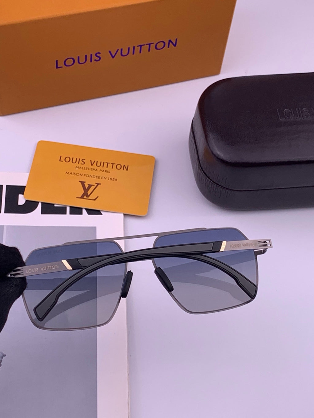 Louis Vuitton L313 Fashion Gold Lens Sunglasses for Men & Women - 381949 - detail image 6