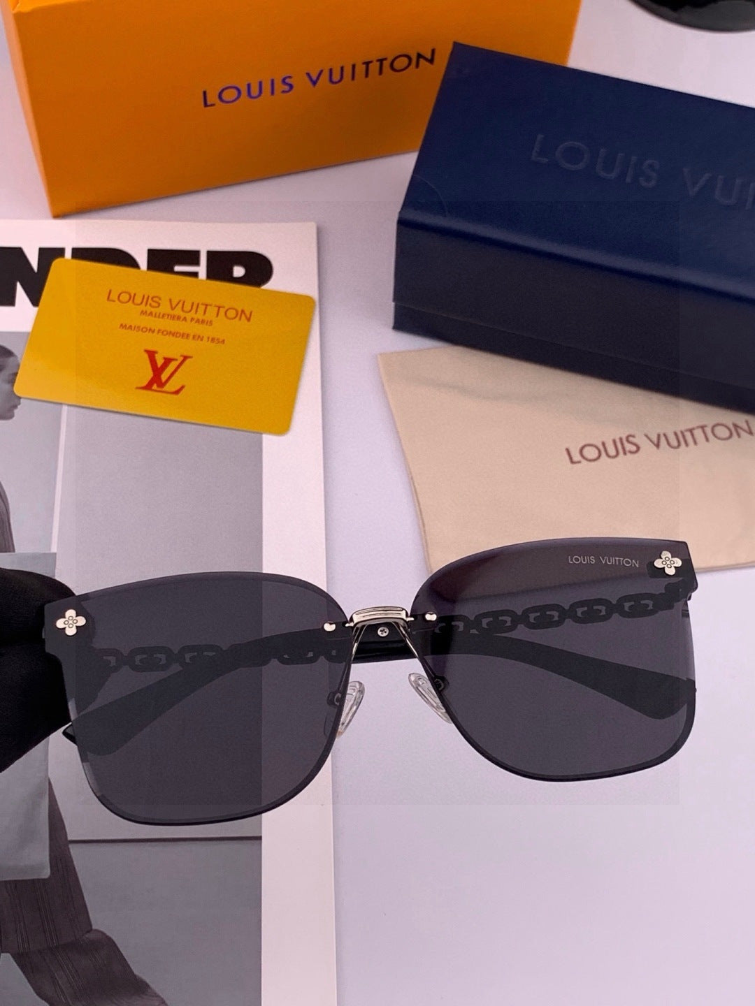 Louis Vuitton L7101 Square Gold Lens Sunglasses for Men & Women - 381844