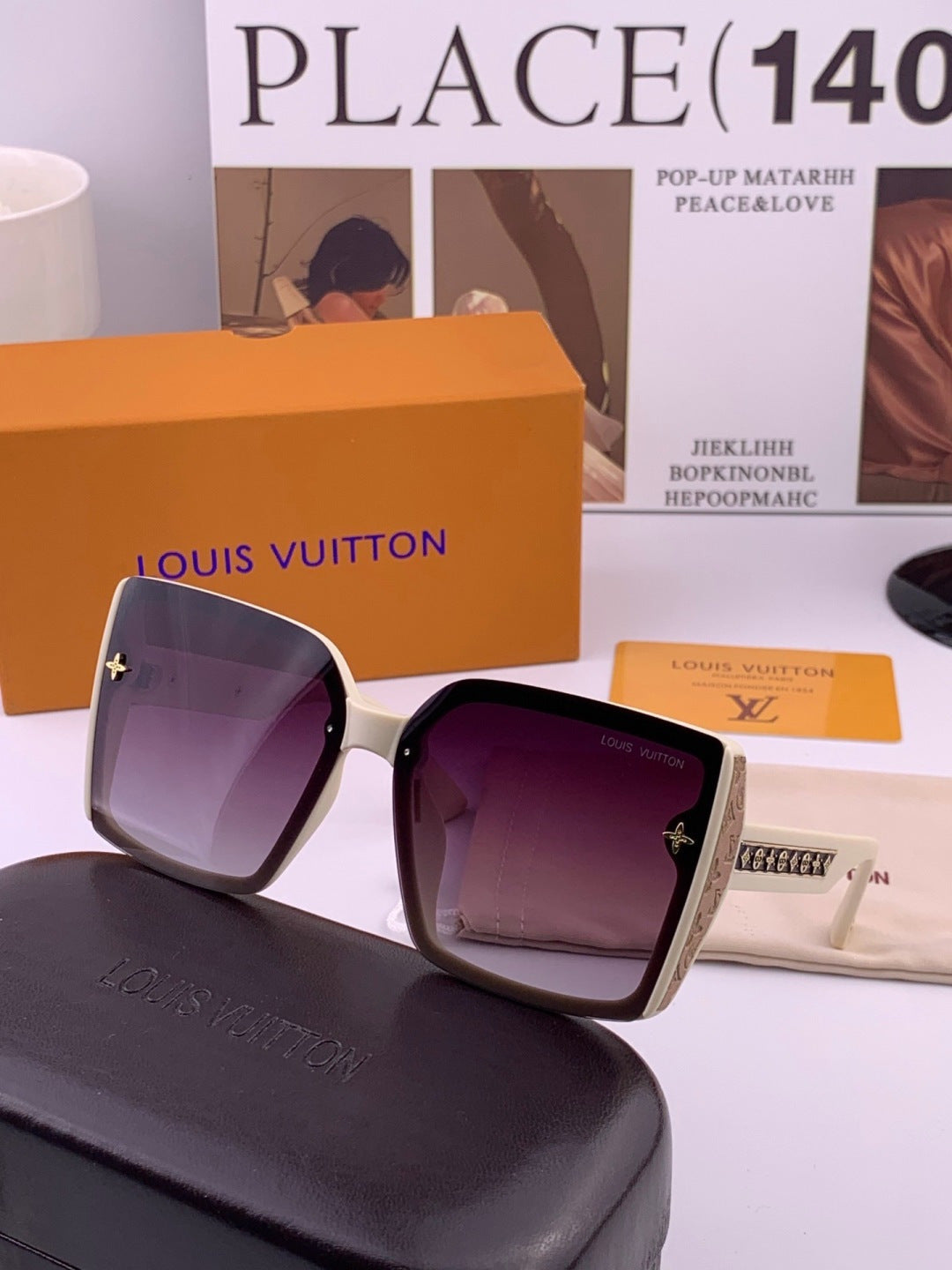 Louis Vuitton Fashion Gold Lens Sunglasses for Men & Women - 381845