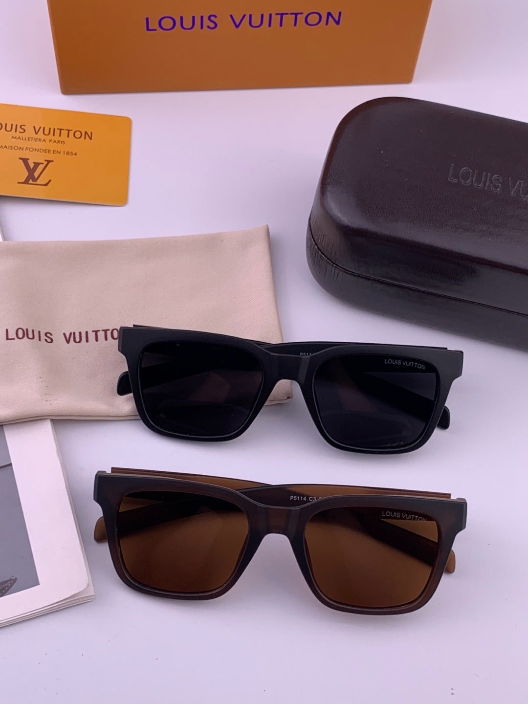 Louis Vuitton Fashion Black Lens Sunglasses for Men & Women - 381847 - detail image 7