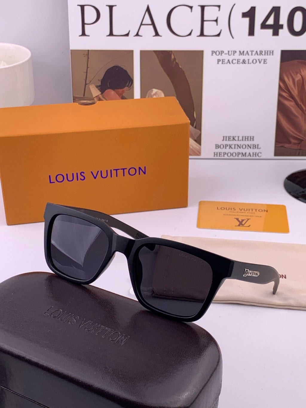 Louis Vuitton Fashion Black Lens Sunglasses for Men & Women - 381847 - detail image 4