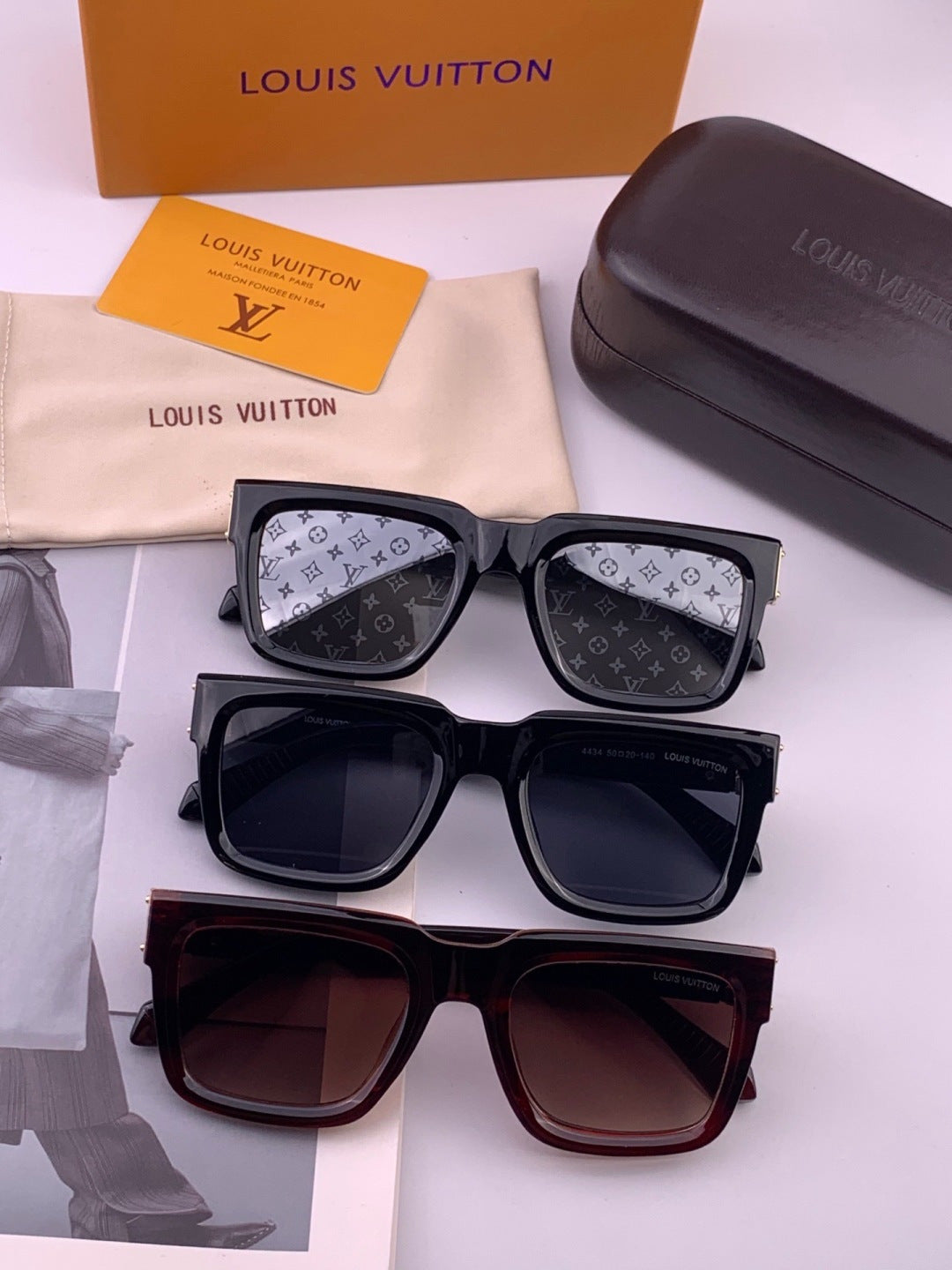 Louis Vuitton L4443 Square Black Lens Sunglasses for Women - 381835 - detail image 6