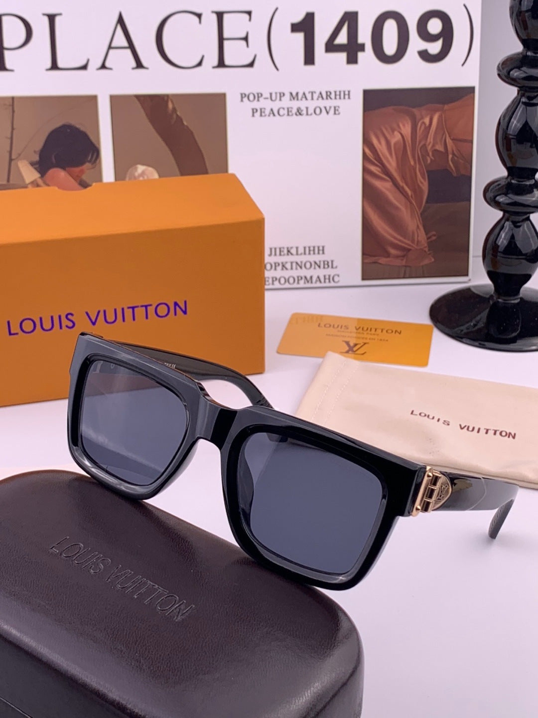 Louis Vuitton L4443 Square Black Lens Sunglasses for Women - 381835 - detail image 4