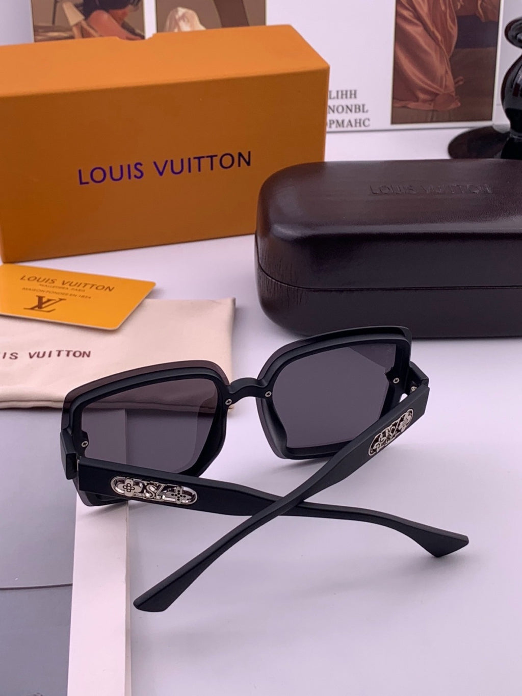 Louis Vuitton Polarized Square Brown Lens Sunglasses for Men & Women - 381837 - detail image 4