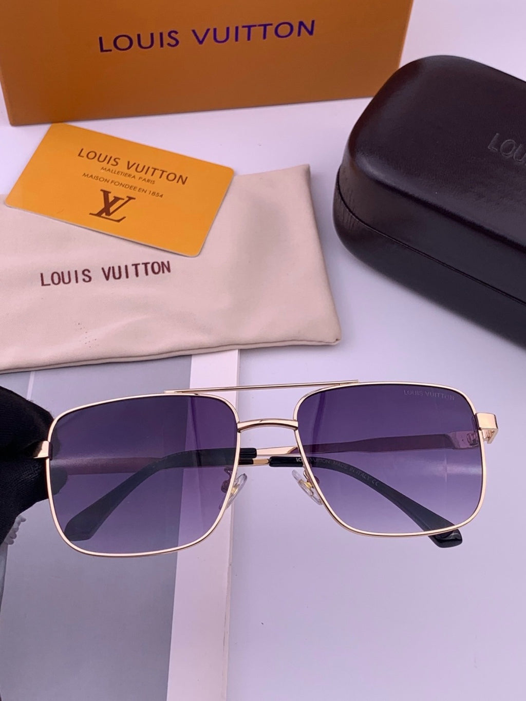 Louis Vuitton L3905 Aviator Gray Lens Sunglasses for Men & Women - 381840 - detail image 2