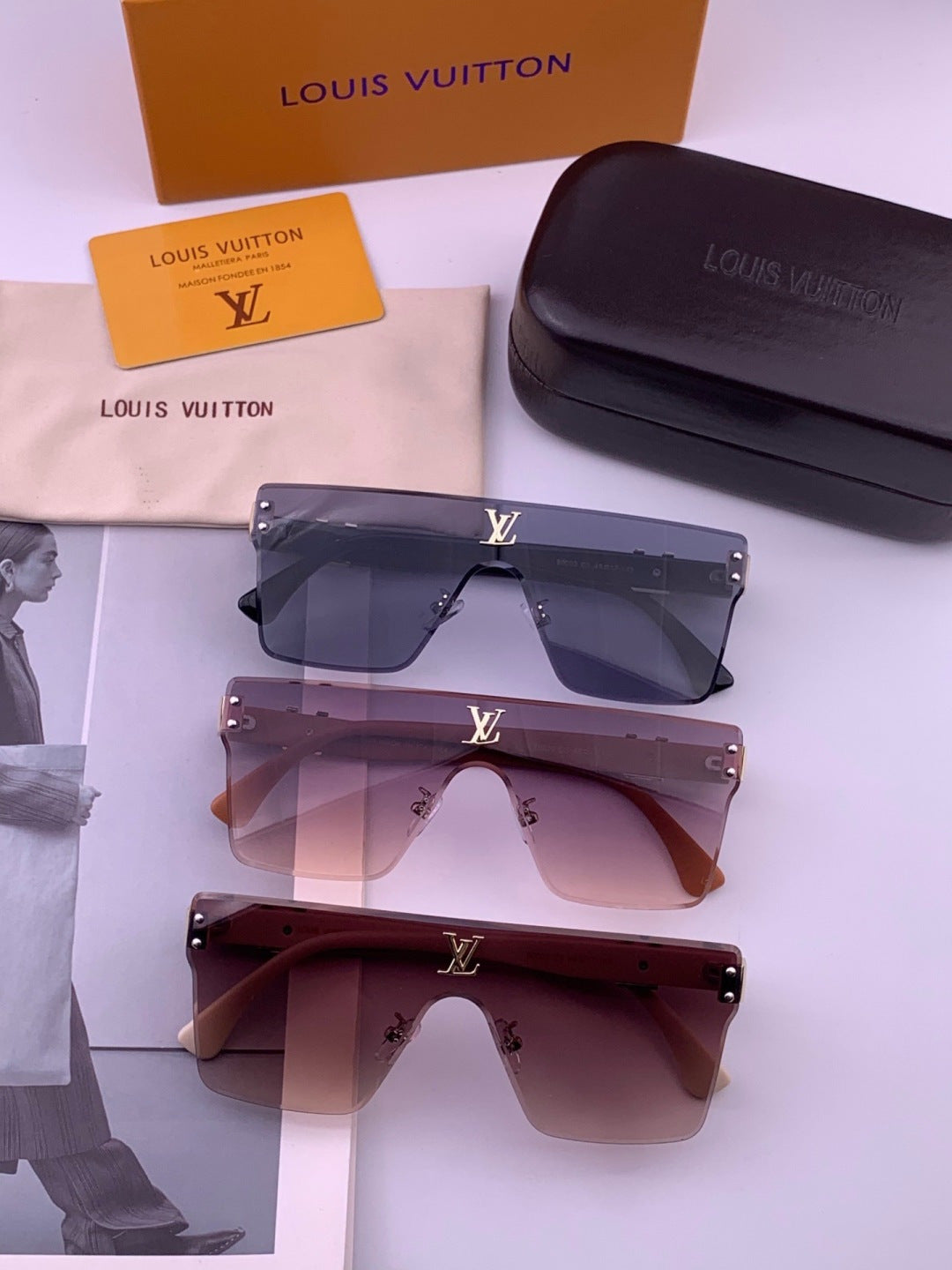 Louis Vuitton L36000 Oversized Blue Lens Sunglasses for Men & Women - 381842 - detail image 8