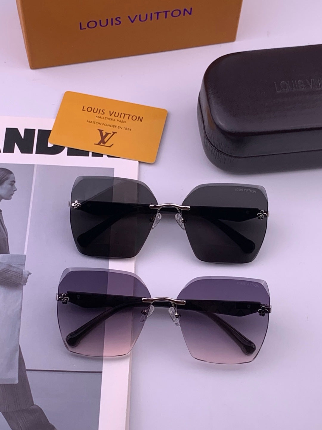 Louis Vuitton L8612 Square Gold Lens Sunglasses for Men & Women - 381825 - detail image 8