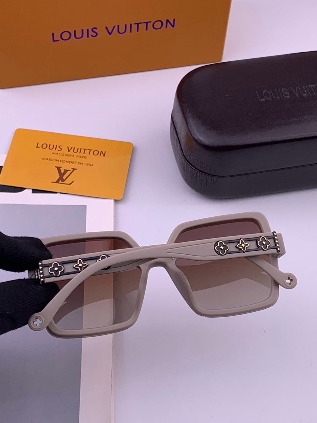 Louis Vuitton L5710 Polarized Square Brown Lens Sunglasses for Men & - 381832 - detail image 5