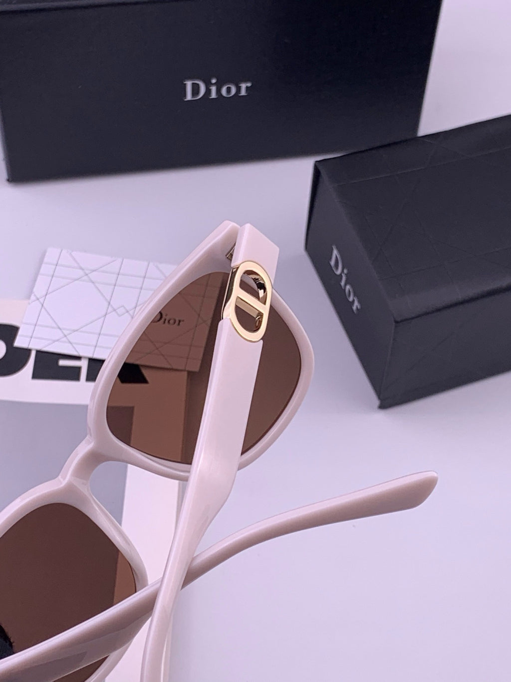Balenciaga BL1992 Polarized Metal Fashion Red Lens Sunglasses for Men & Women - detail image 6