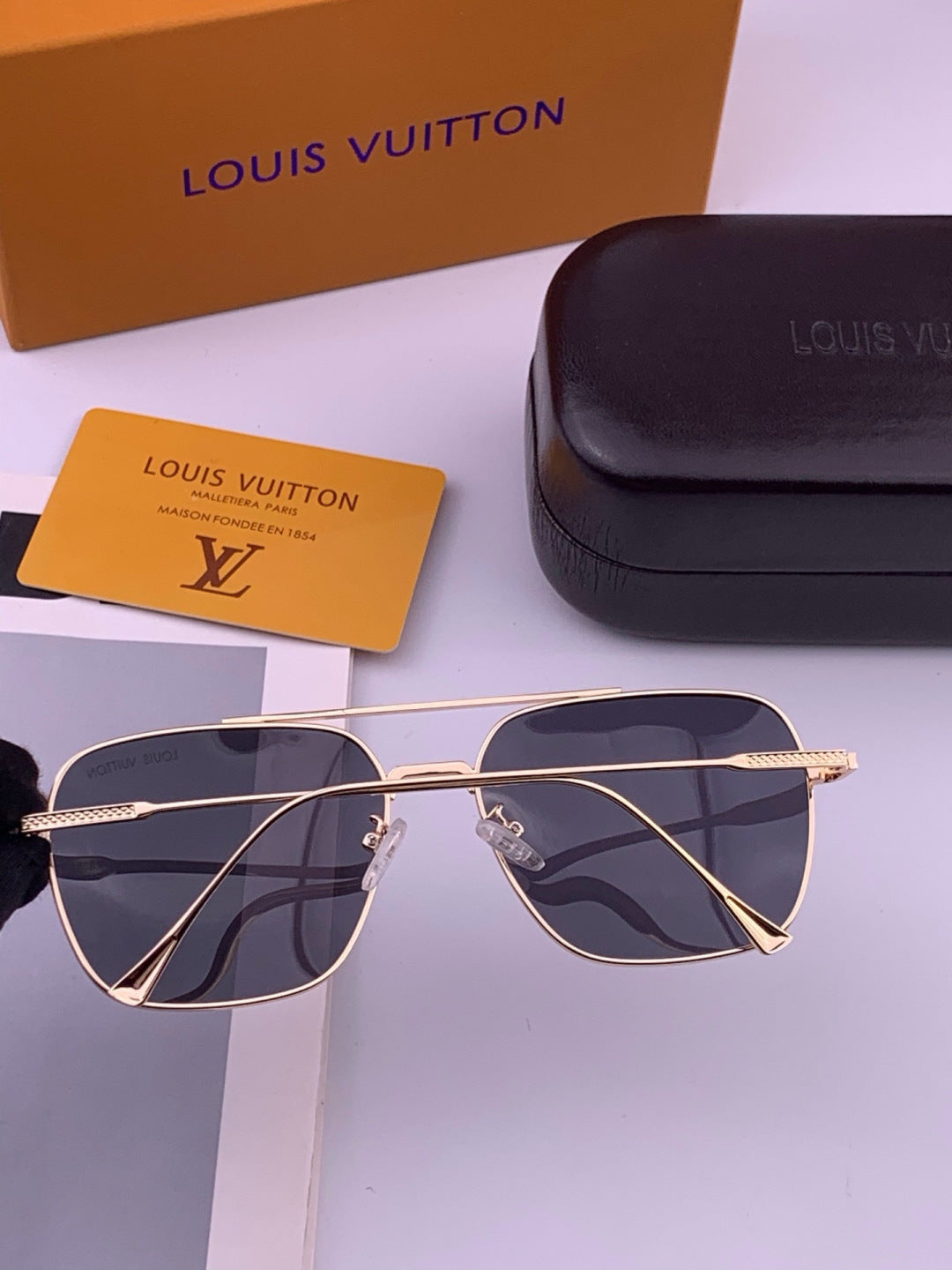Louis Vuitton L1805 Polarized Aviator Orange Lens Sunglasses for Men & Women - detail image 2
