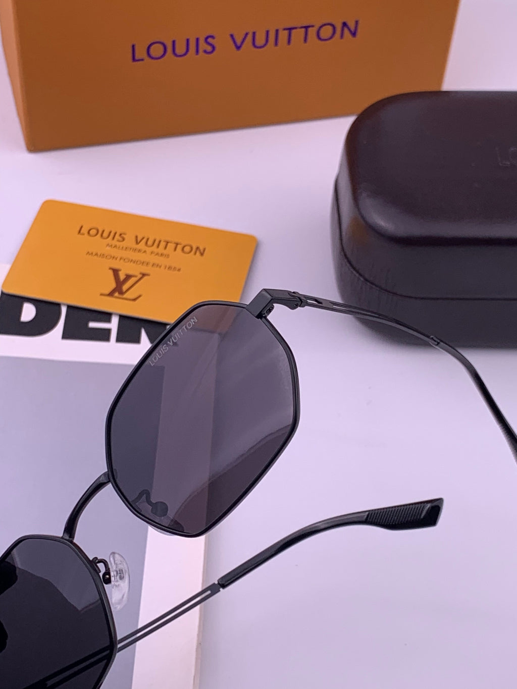 Louis Vuitton L6339 Polarized Aviator Gold Lens Sunglasses for Men & - 381811 - detail image 3