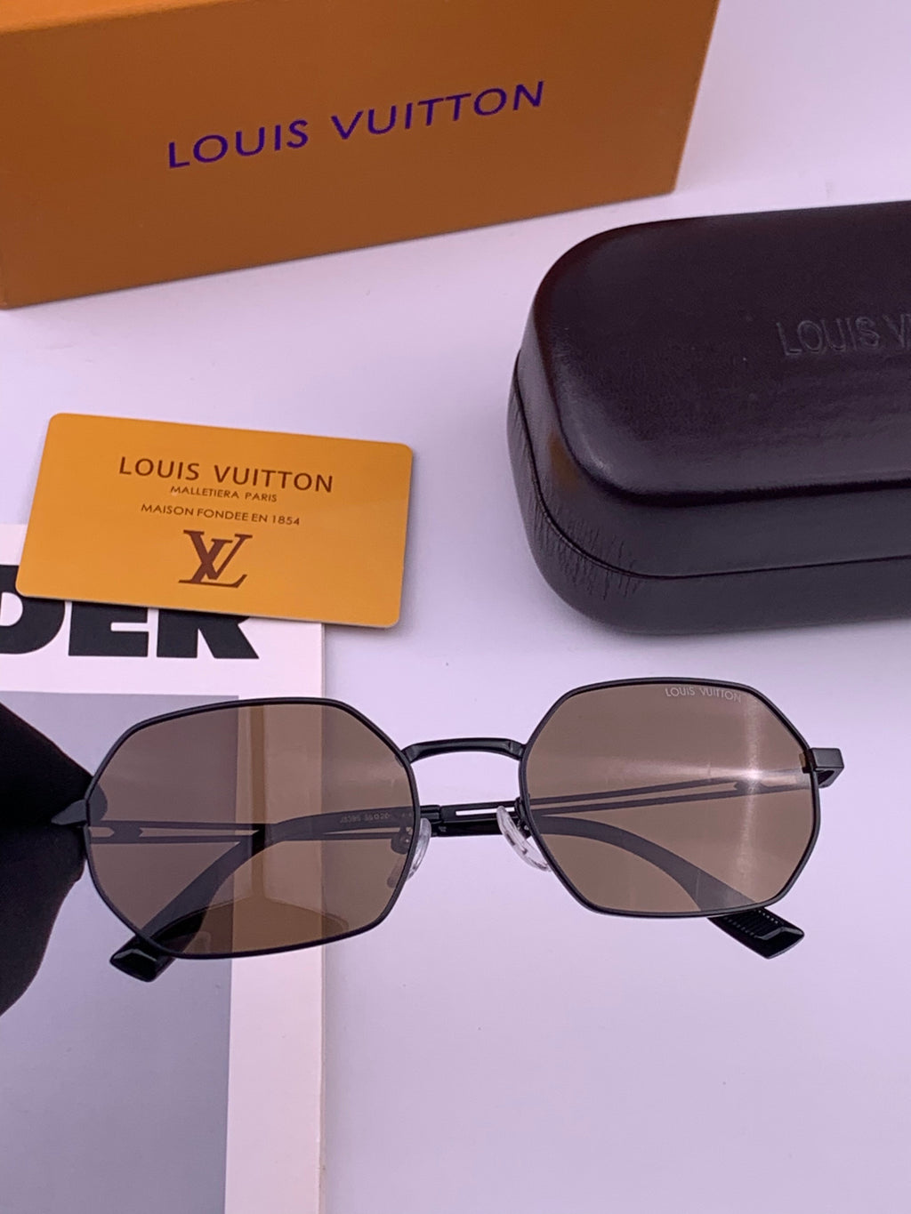 Louis Vuitton L6339 Polarized Aviator Gold Lens Sunglasses for Men & - 381812