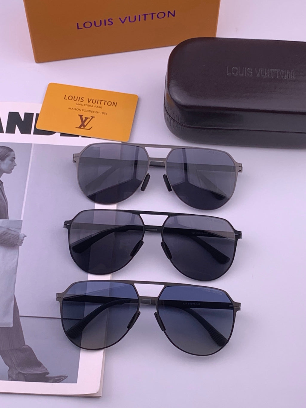 Louis Vuitton L712 Fashion Black Lens Sunglasses for Men & Women - 381814 - detail image 7