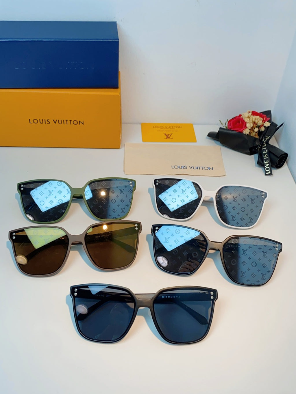 Louis Vuitton Square Black Lens Sunglasses for Men & Women - 398159 - detail image 14