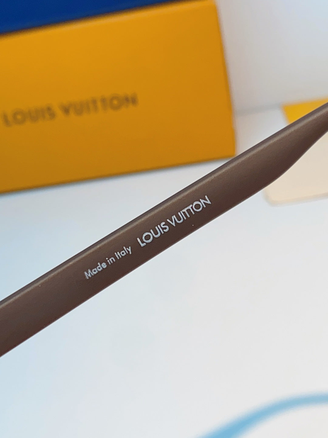 Louis Vuitton Square Brown Lens Sunglasses for Men & Women - 398157 - detail image 10