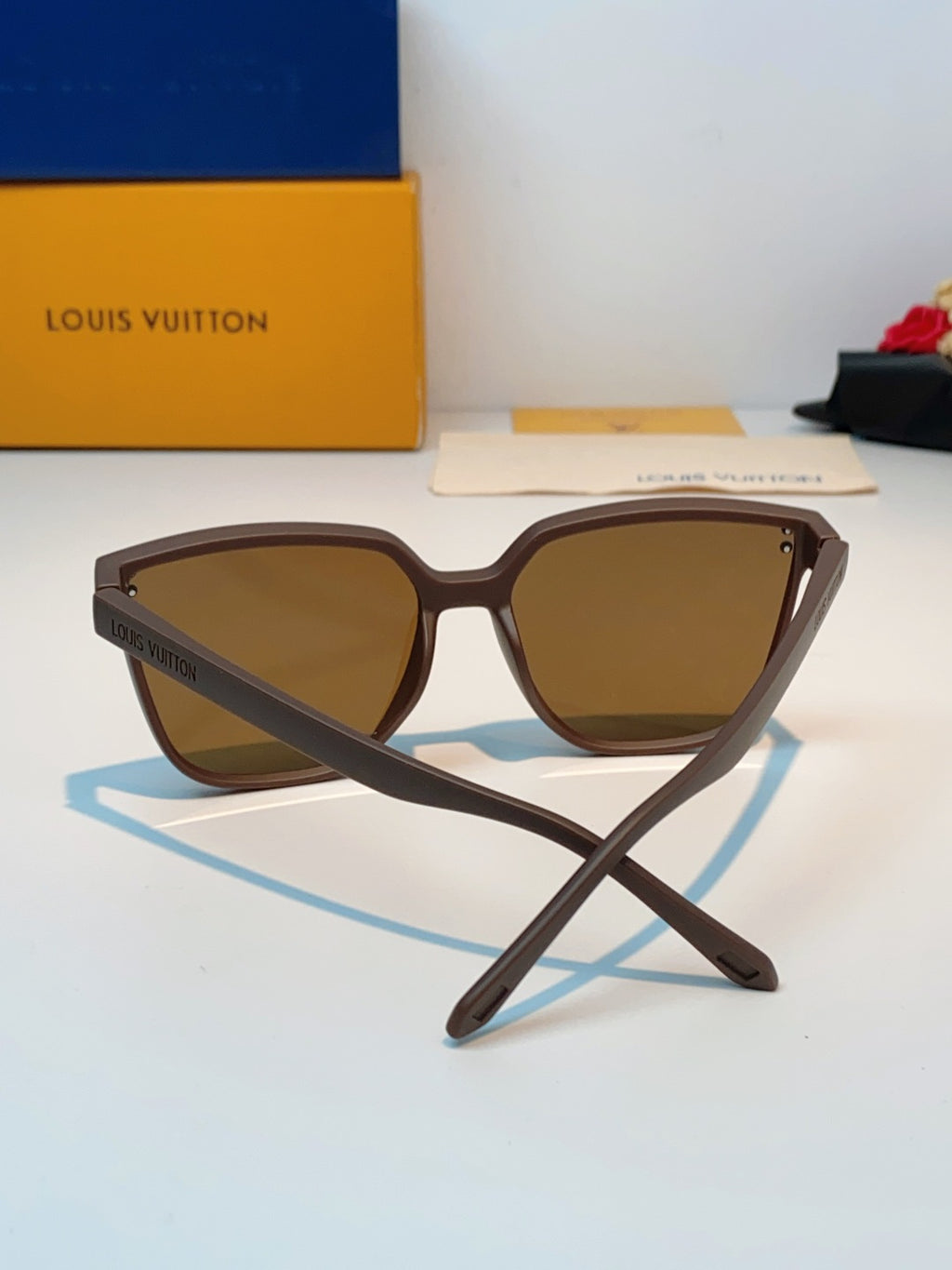 Louis Vuitton Square Brown Lens Sunglasses for Men & Women - 398157 - detail image 4