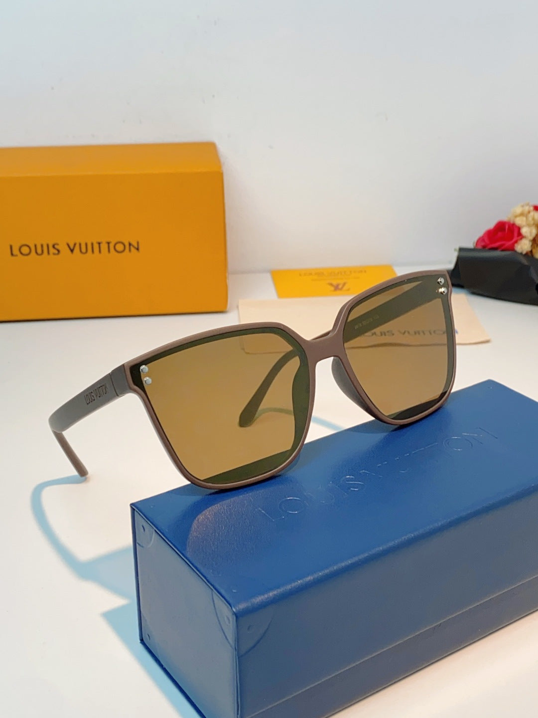 Louis Vuitton Square Brown Lens Sunglasses for Men & Women - 398157 - detail image 12
