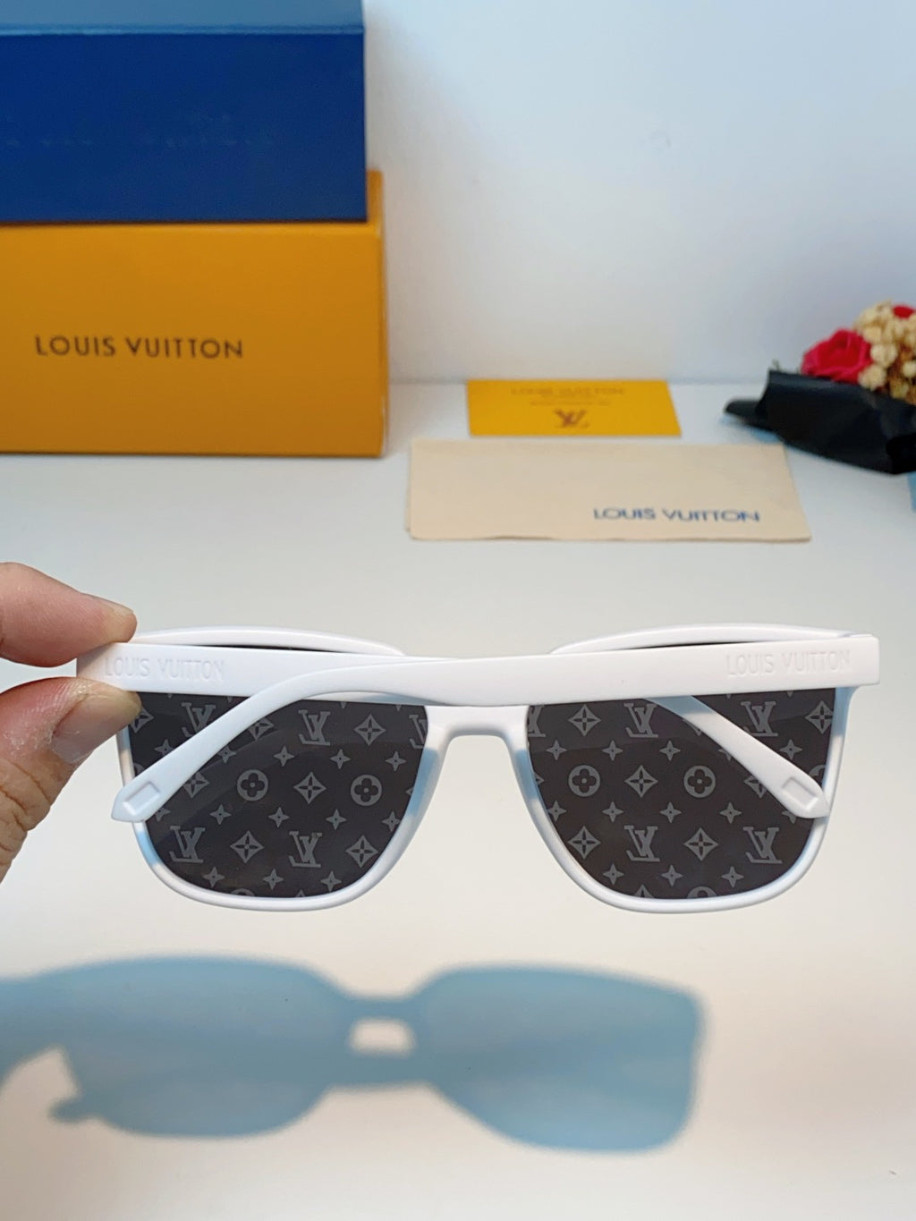 Louis Vuitton Square Gray Lens Sunglasses for Men & Women - 398158 - detail image 5
