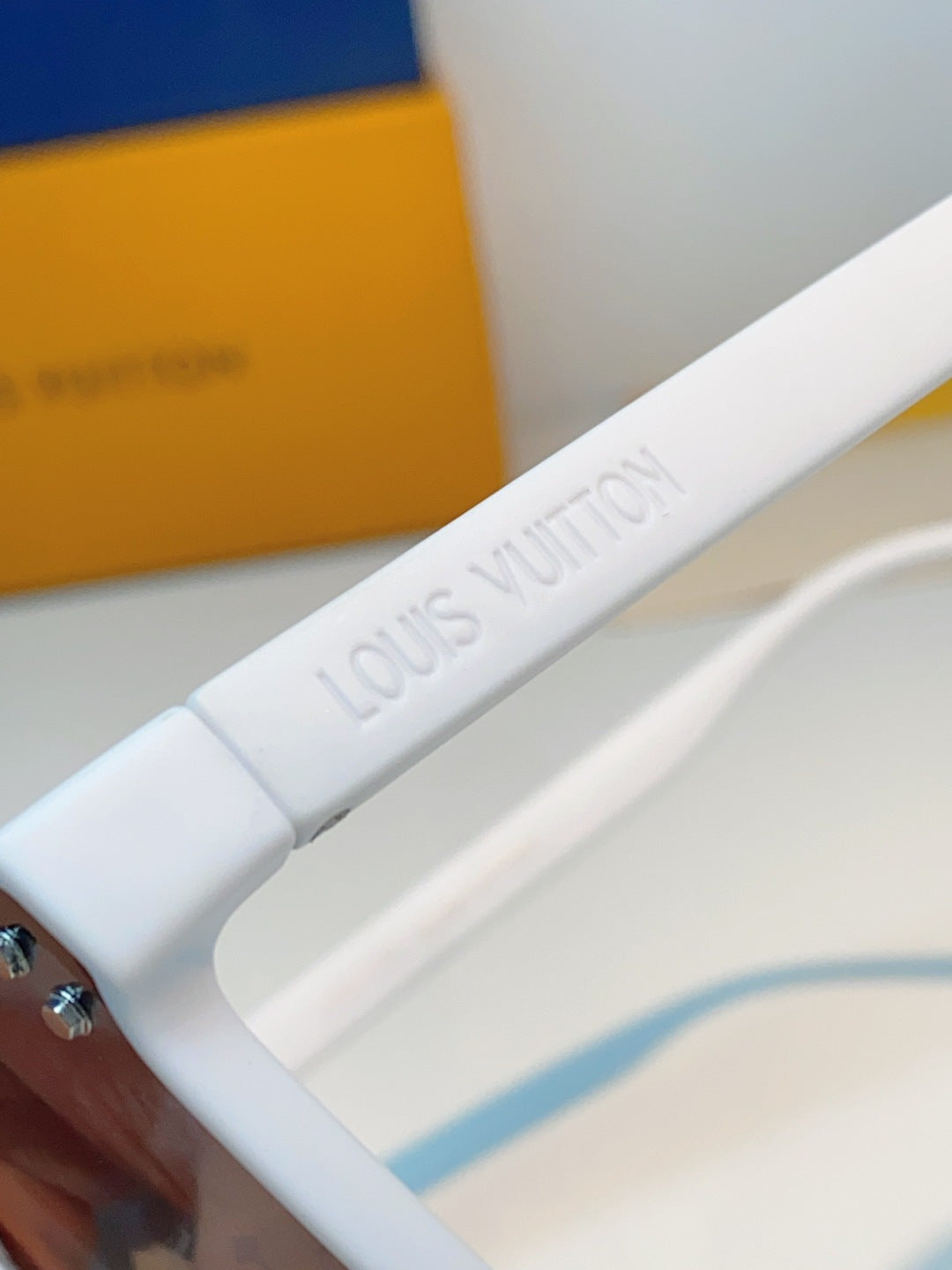 Louis Vuitton Square Gray Lens Sunglasses for Men & Women - 398158 - detail image 8