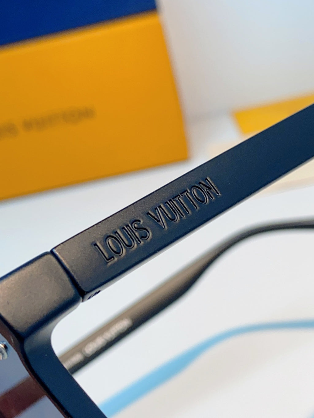 Louis Vuitton Square Gray Lens Sunglasses for Men & Women - 398160 - detail image 8
