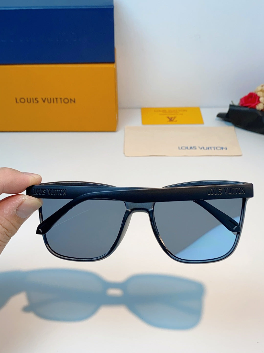 Louis Vuitton Square Gray Lens Sunglasses for Men & Women - 398160 - detail image 5