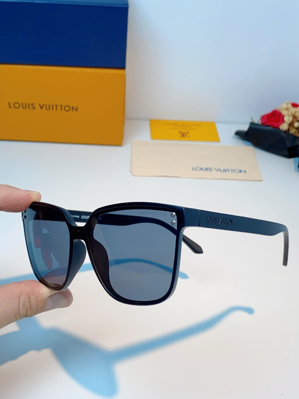 Louis Vuitton Square Gray Lens Sunglasses for Men & Women - 398160 - detail image 6