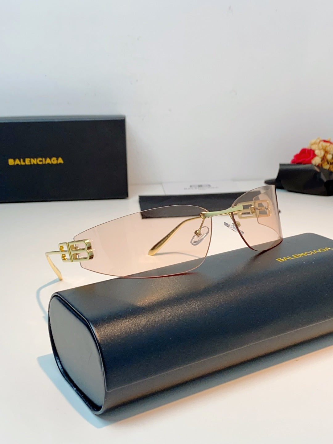 Balenciaga Lightweight Rimless Gold Lens Sunglasses for Men & Women - 399134 - detail image 11