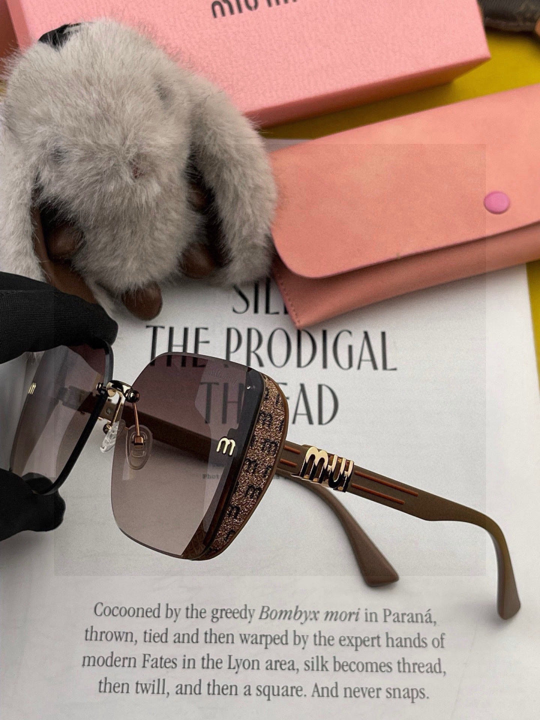 Miu Miu M2100 Fashion Gold Lens Sunglasses for Men & Women - 399162 - detail image 4