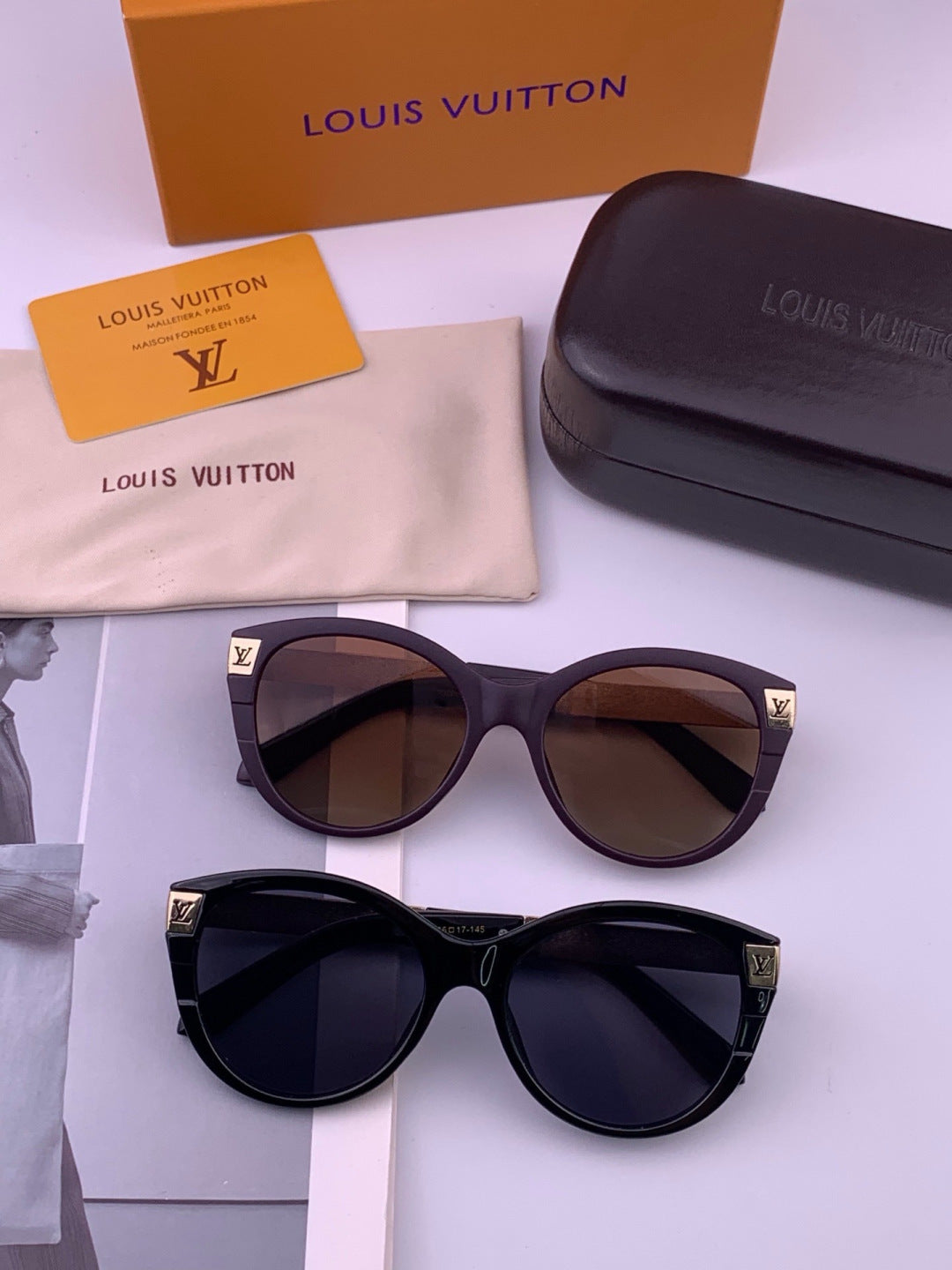 Louis Vuitton L87000 Oversized Black Lens Sunglasses for Men & Women - 398213 - detail image 8