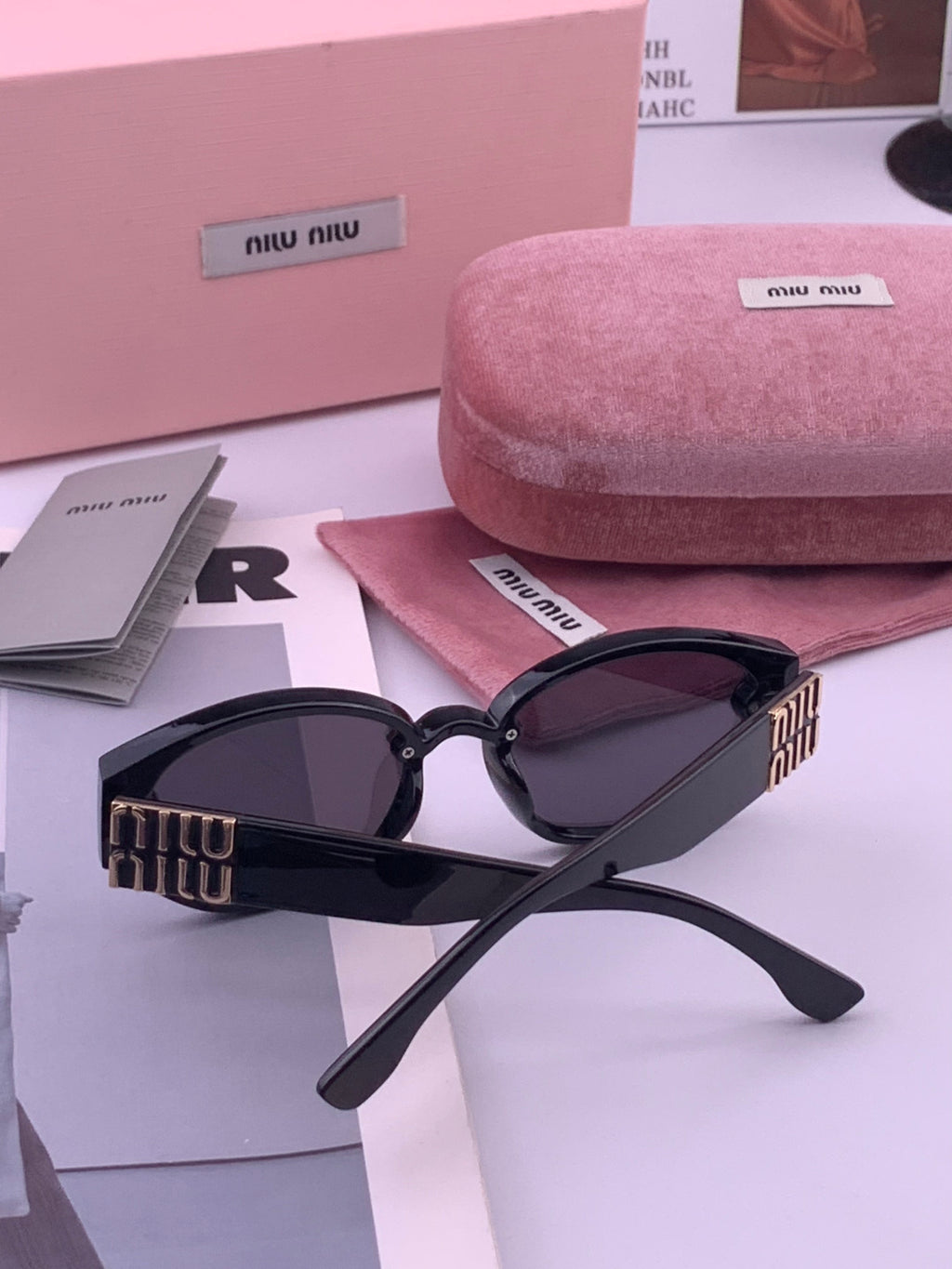Miu Miu M7350 Fashion Black Lens Sunglasses for Men & Women - 399189 - detail image 7