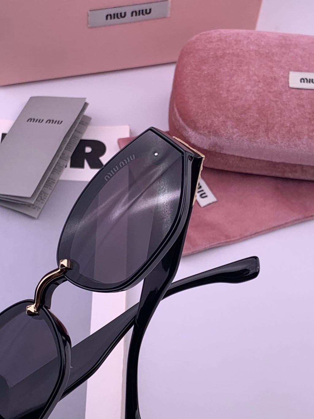 Miu Miu M7350 Fashion Black Lens Sunglasses for Men & Women - 399189 - detail image 6