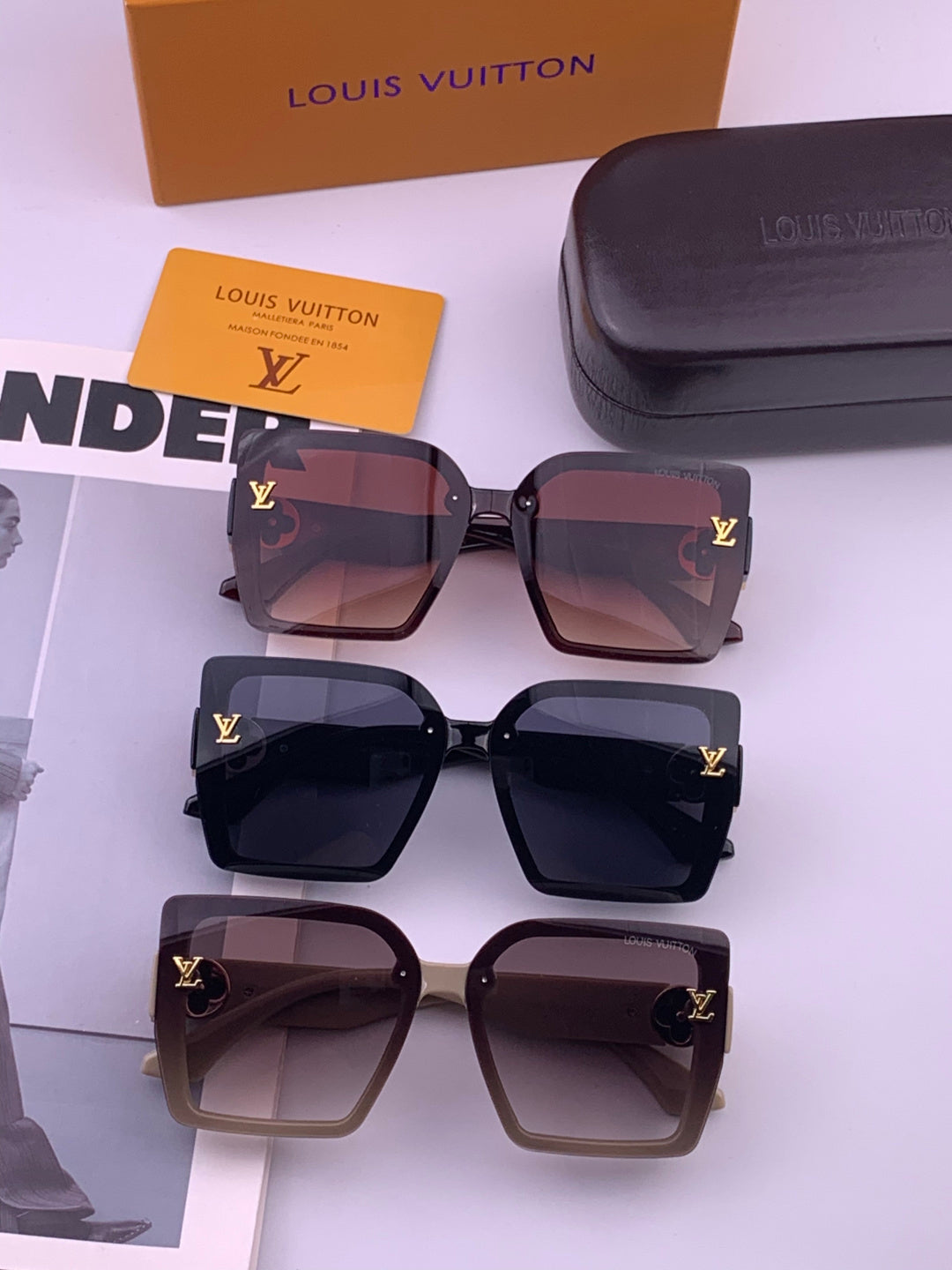 Louis Vuitton L8623 Square Black Lens Sunglasses for Men & Women - 398190 - detail image 8