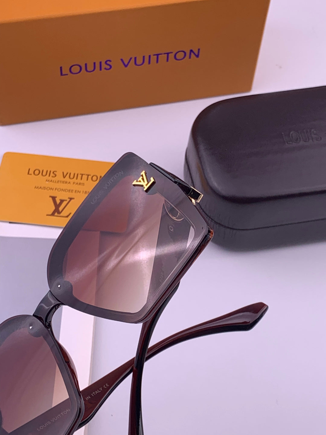 Louis Vuitton L8623 Square Black Lens Sunglasses for Men & Women - detail image 5