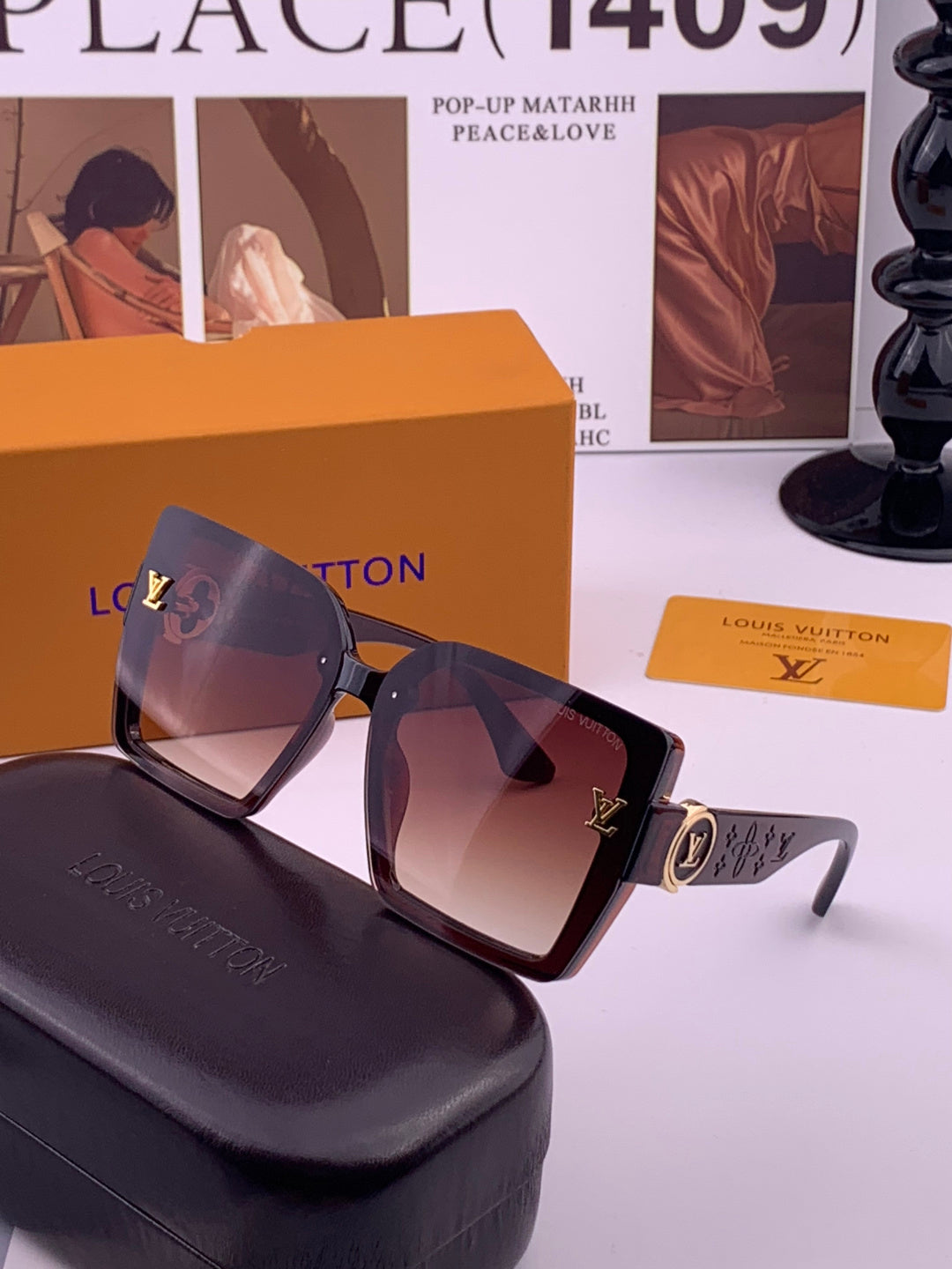 Louis Vuitton L8623 Square Black Lens Sunglasses for Men & Women - detail image 2