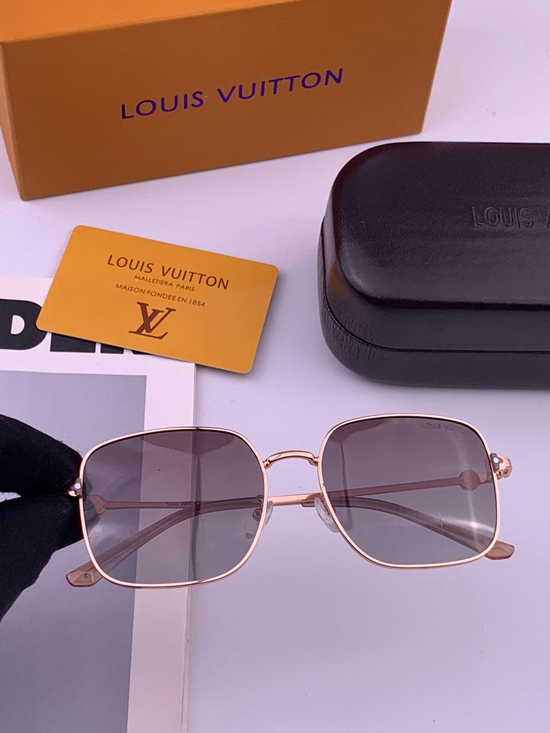 Louis Vuitton 5303 Polarized Aviator Purple Lens Sunglasses for Men & - 398193