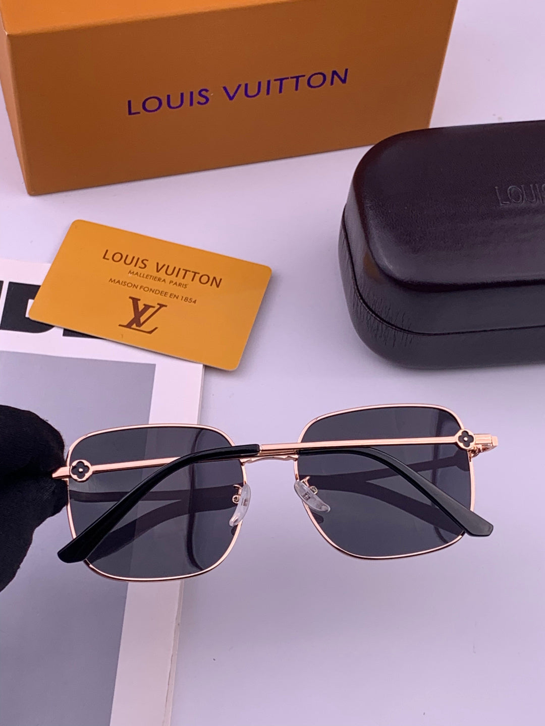 Louis Vuitton 5303 Polarized Aviator Black Lens Sunglasses for Men & - 398194 - detail image 5
