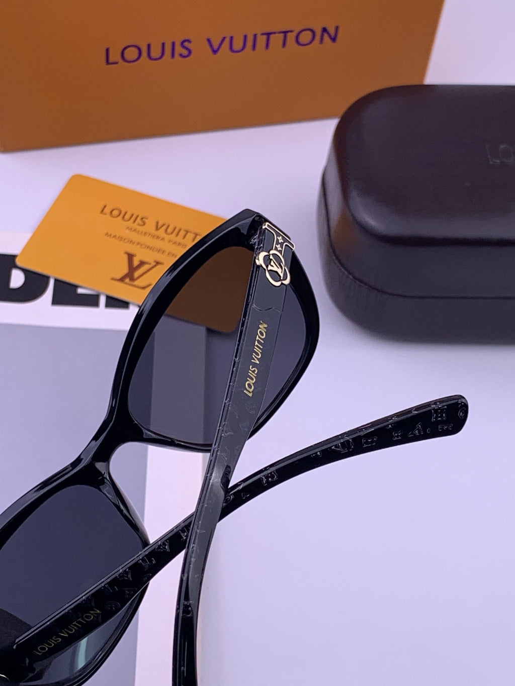 Louis Vuitton L0552 Square Black Lens Sunglasses for Men & Women - detail image 5