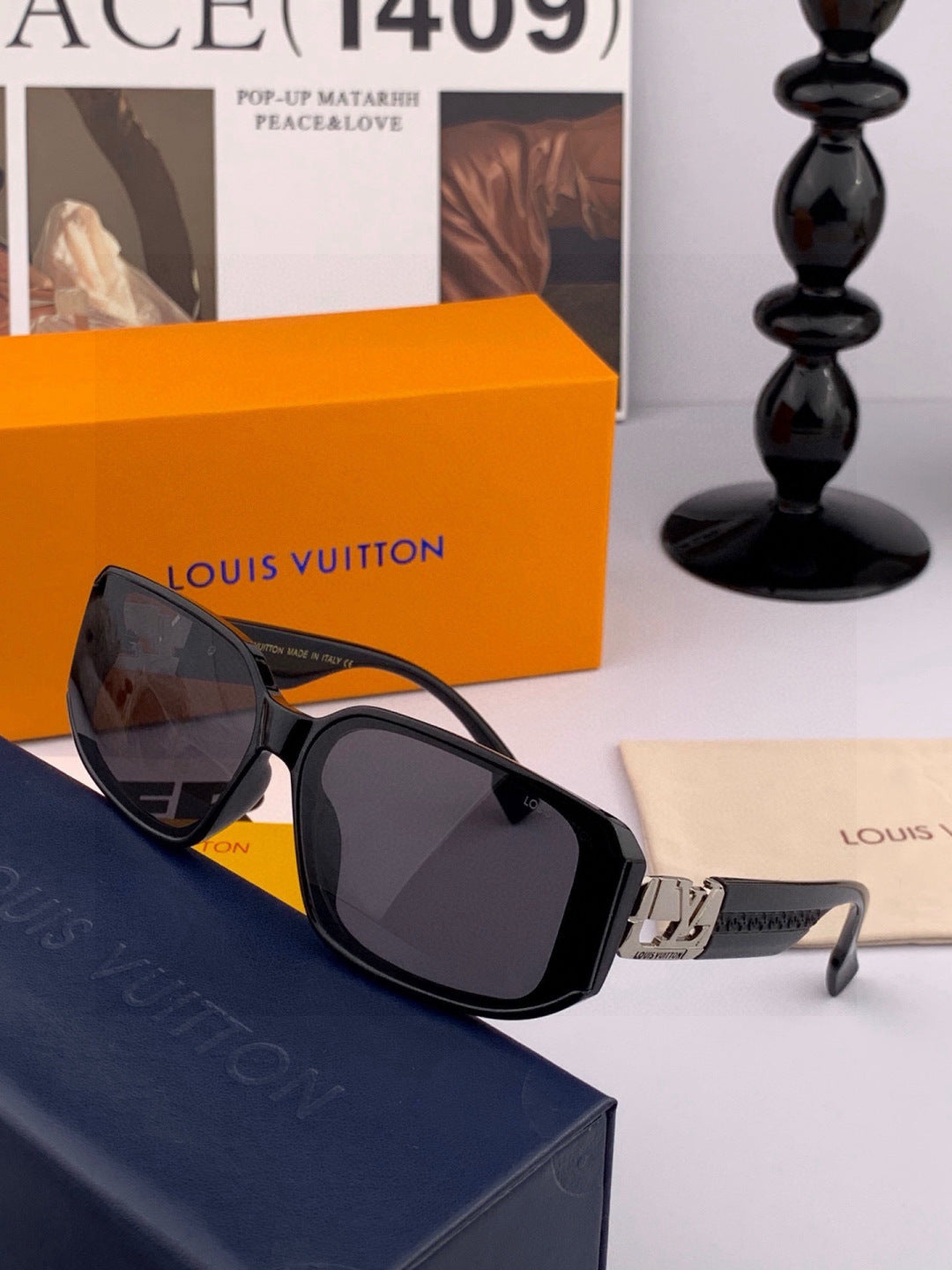 Louis Vuitton L5551 Square Black Lens Sunglasses for Men & Women - 398200 - detail image 5