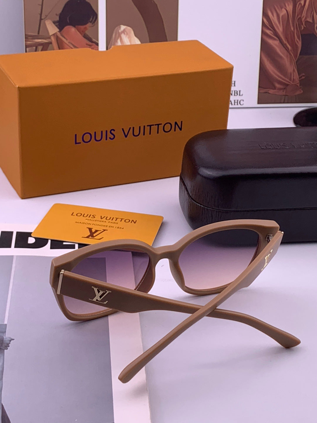 Louis Vuitton L27001 Square Black Lens Sunglasses for Men & Women - 398138 - detail image 6
