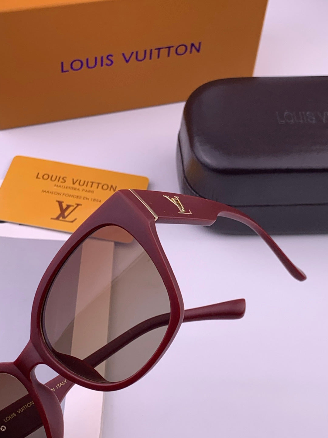 Louis Vuitton L27001 Square Black Lens Sunglasses for Men & Women - 398140 - detail image 3