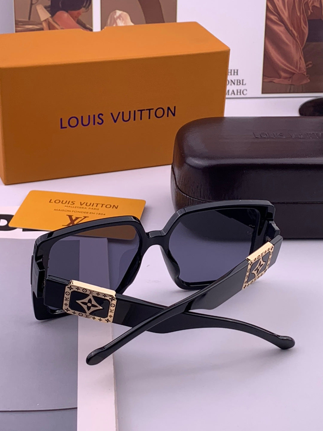 Louis Vuitton L97003 Square Black Lens Sunglasses for Men & Women - 398147 - detail image 6