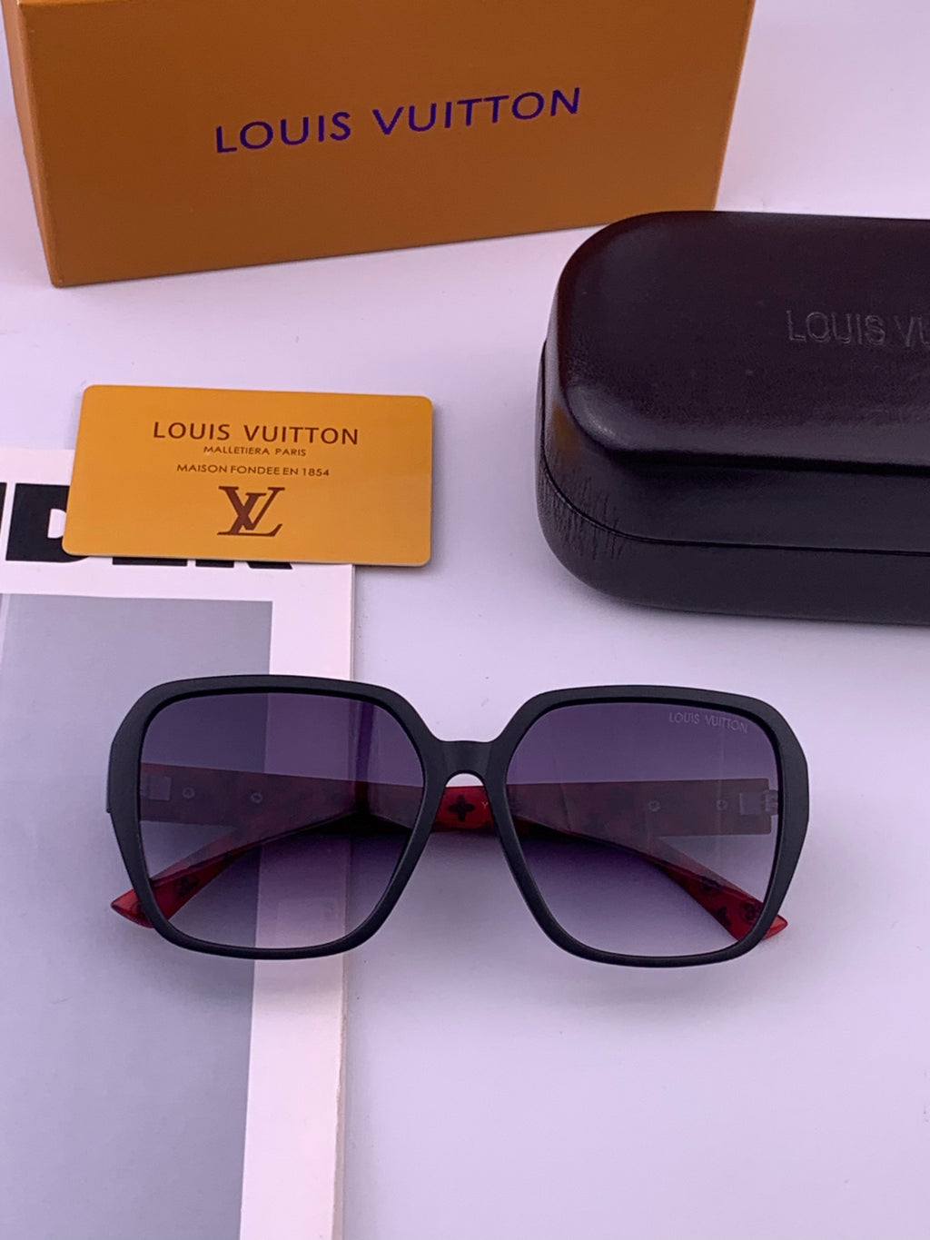 Louis Vuitton L3305 Square Gold Lens Sunglasses for Men & Women - 398129 - detail image 7